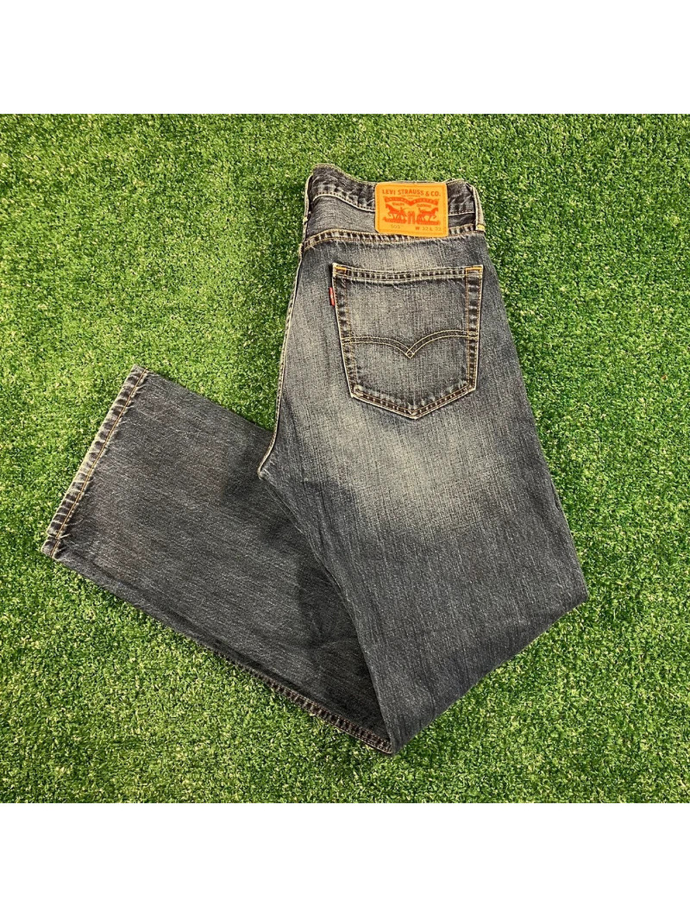 Levi 505 jeans size 32x32 men’s straight leg